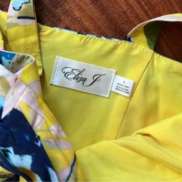 Eliza J Yellow  Midi Dress - Picture 5 of 5